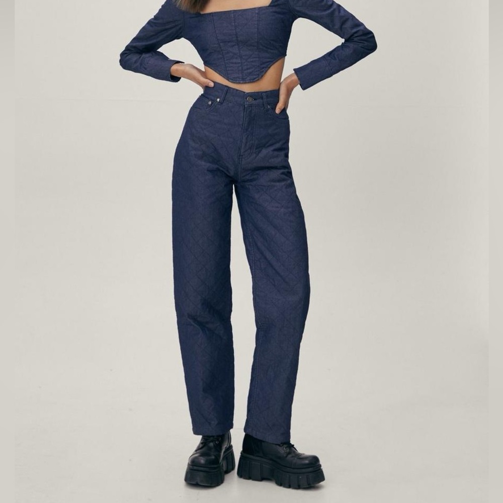 NWT Nasty Gal Quilted High Waisted Straight Leg Denim Jeans, size 4; trendy chic